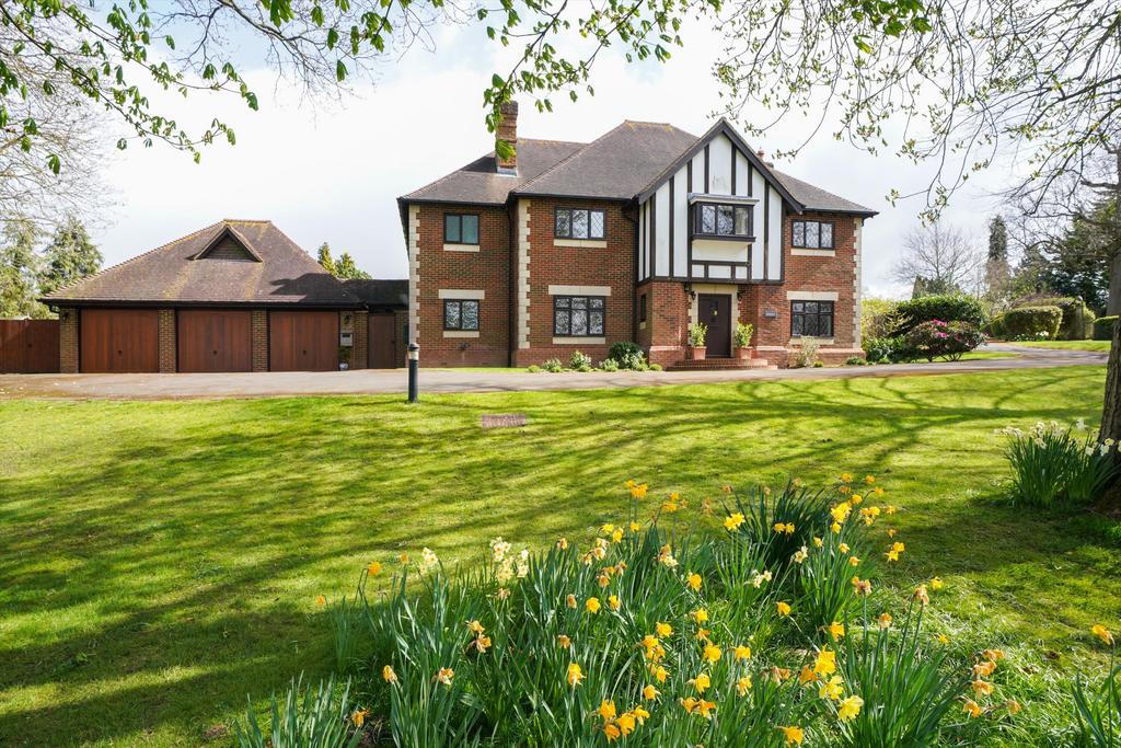 The Ridge, Epsom, Surrey, KT18 5 bed detached house for sale £2,250,000