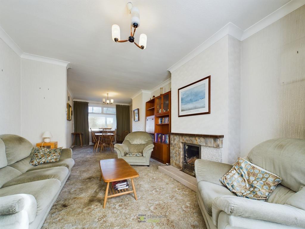 Stanley Avenue, Portsmouth, PO3 3 bed terraced house for sale £272,000