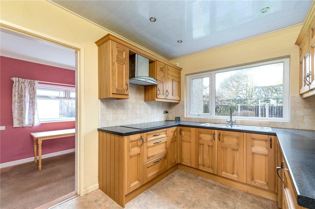 Woodland Grove, Bradford, BD9 4 bed detached house for sale £310,000