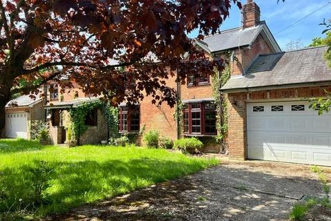 7 bedroom detached house for sale, Lime Kiln Lane, Holbury, Southampton, Hampshire, SO45