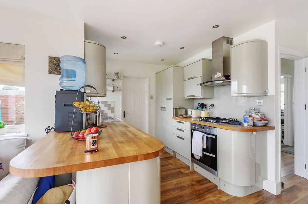 Gordon Road, Windsor, SL4 3 bed detached house for sale £550,000