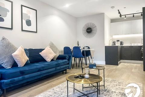 1 bedroom flat to rent, High Street, Chatham, Kent, ME4