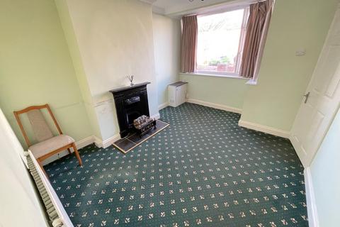 2 bedroom semi-detached house for sale, Fourth Avenue, Luton, Bedfordshire, LU3 3BS