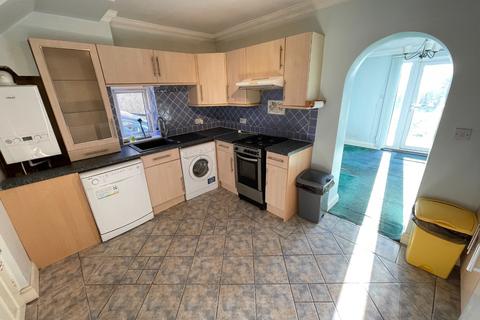 2 bedroom semi-detached house for sale, Fourth Avenue, Luton, Bedfordshire, LU3 3BS