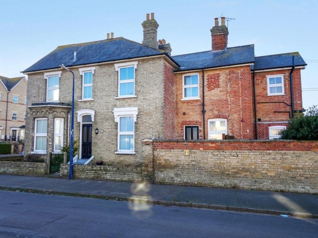 Manor Terrace, Felixstowe 3 bed end of terrace house for sale £345,000