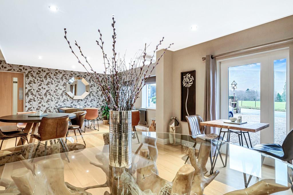 Open Plan Living Room / Dining Kitchen