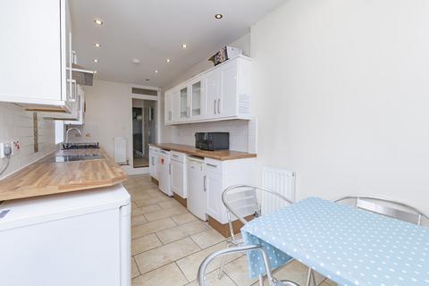 4 bedroom terraced house to rent, Norman Street, Leicester