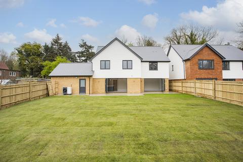Thorfield House Eridge Road, Crowborough, TN6 2XA