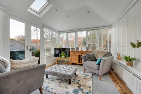 7 Mussons Close, Corby Glen, Grantham, NG33 4NY