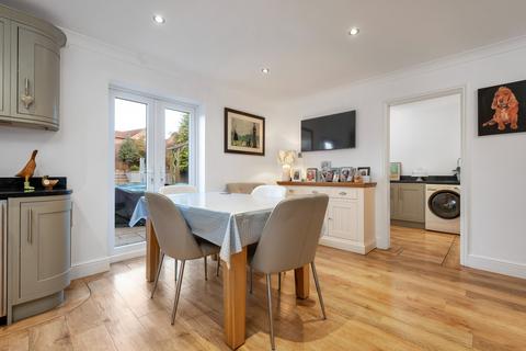 7 Mussons Close, Corby Glen, Grantham, NG33 4NY