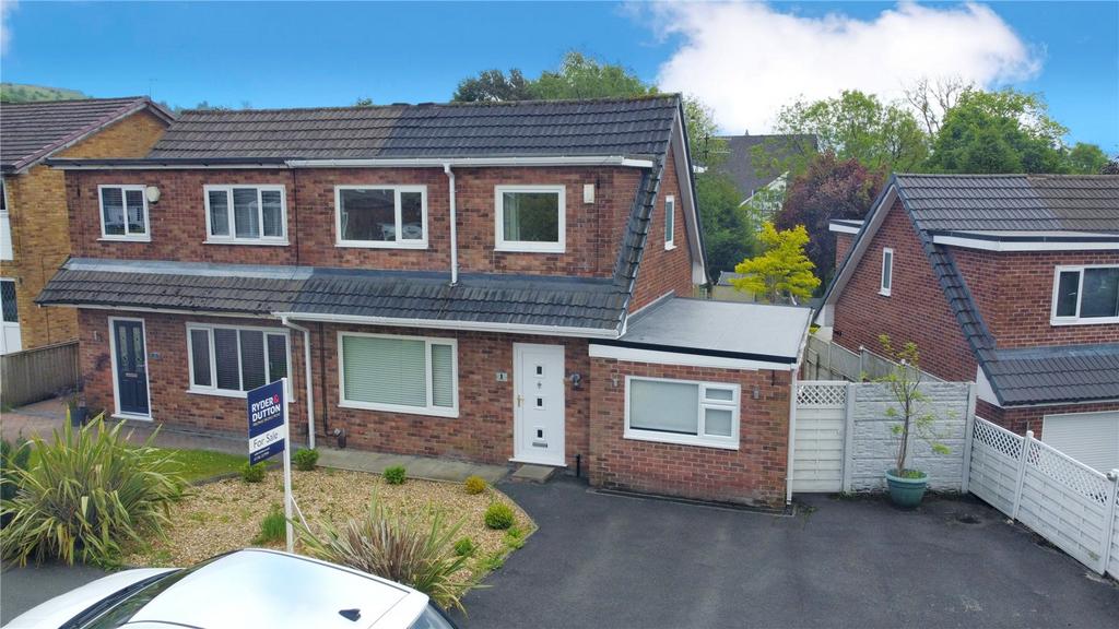 Croft Close, Reedsholme, Rossendale, BB4 3 bed semidetached house for
