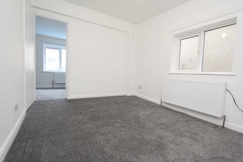 1 bedroom flat to rent, South Street North, New Whittington