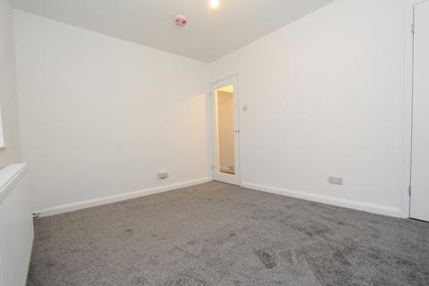 1 bedroom flat to rent, South Street North, New Whittington