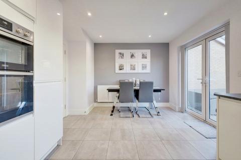 22 Jazz Lane, Basildon, SS14 3AQ