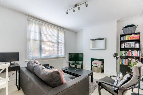 1 bedroom flat for sale, Queens Club Gardens, Barons Court, London, W14