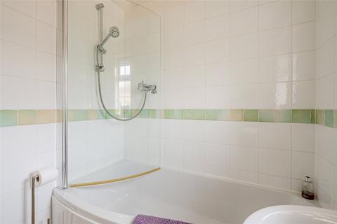2 Bondgate, Harewood, Leeds, LS17 9LN
