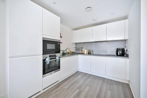2 bedroom flat for sale, Boulogne House, Isleworth, TW7