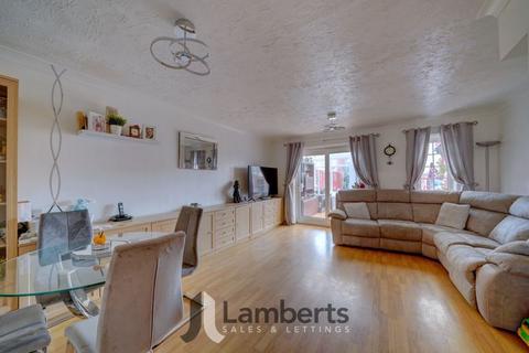 73 Hoveton Close, Redditch, B98 7HW