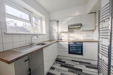 8a Voce Road, London, SE18 2LN
