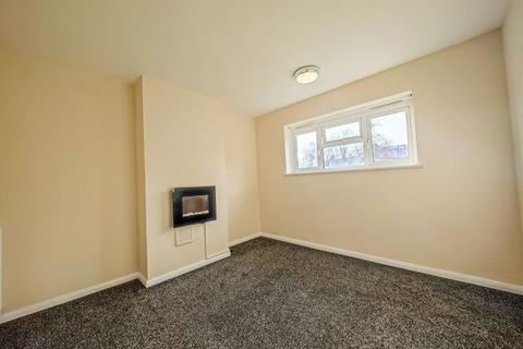 8a Voce Road, London, SE18 2LN