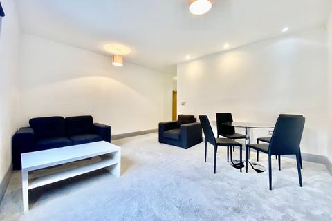 2 bedroom apartment for sale, North Crescent, Leeds