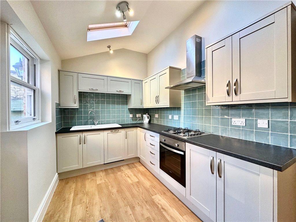 Enterpen, Hutton Rudby, Yarm 3 bed semidetached house £995 pcm (£230 pw)