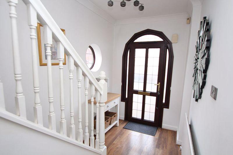 ROBSON ROAD, CLEETHORPES 3 bed detached house for sale £260,000
