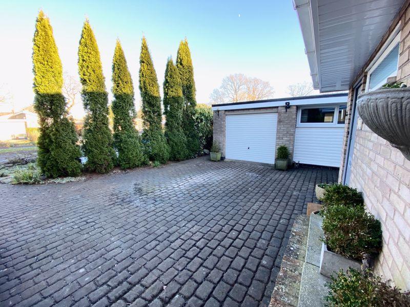 Garage &amp; Driveway