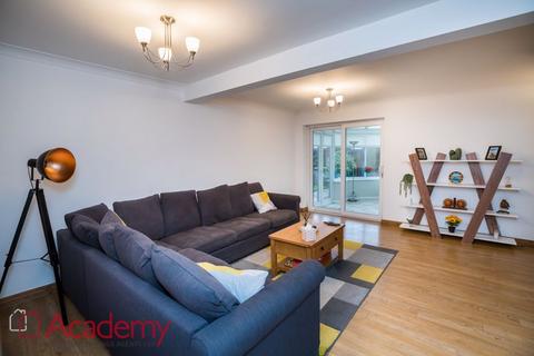 24 Minton Way, Widnes, WA8 9RA