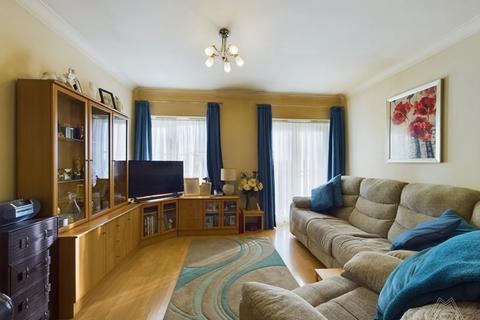 1 bedroom flat for sale, Ambleside, Purfleet-On-Thames