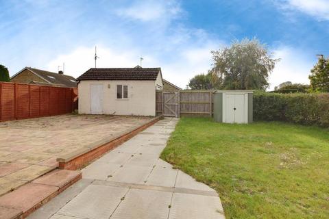 3 bedroom bungalow for sale, Orchard Way, St. Neots PE19