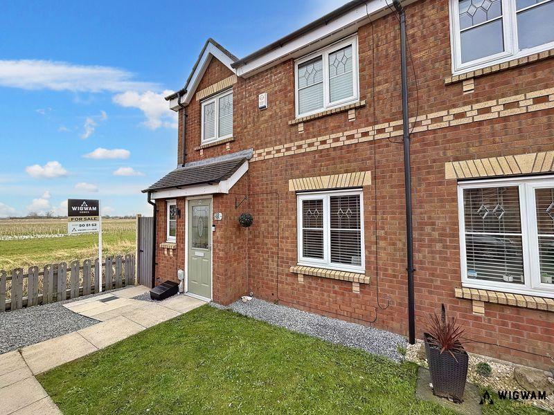 Eildon Hills Close, Hull, HU7 3 bed semidetached house for sale £160,000