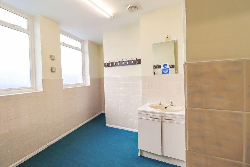 Mens Bathroom