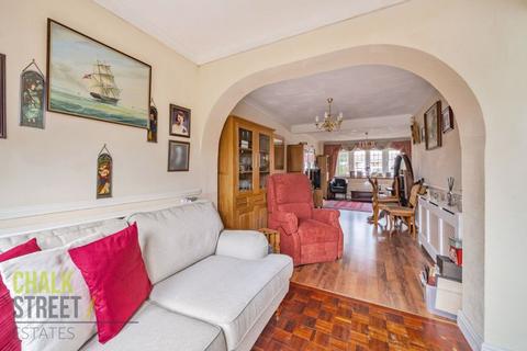 28 Oates Road, Romford, RM5 2HT