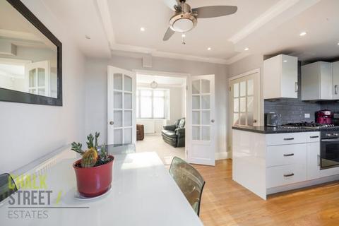 47 Macdonald Avenue, Hornchurch, RM11 2NF