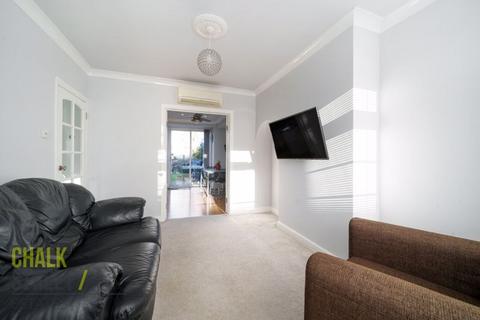 47 Macdonald Avenue, Hornchurch, RM11 2NF