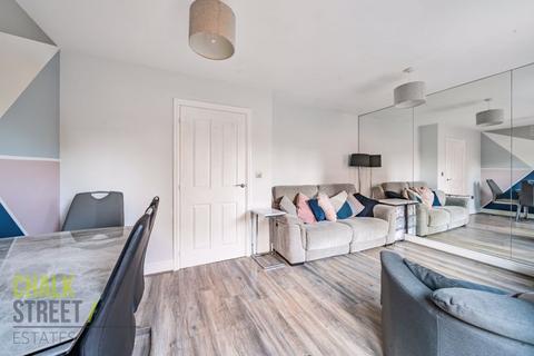 19 Juliette Mews, Romford, RM1 2BF