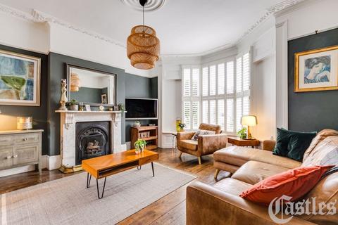 50 Crouch Hill, London, N4 4AA