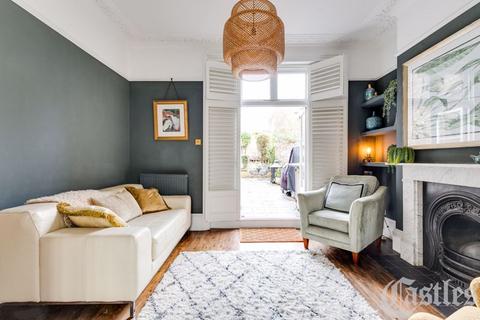 50 Crouch Hill, London, N4 4AA