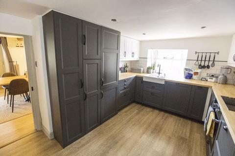 3 bedroom semi-detached house for sale, The Midlands, Trowbridge BA14