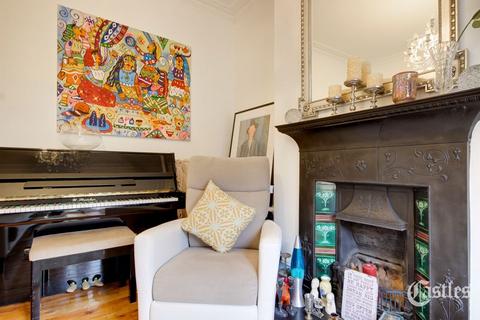 27 Belsize Avenue, London, N13 4TL