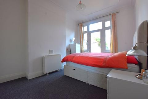 1 bedroom apartment for sale, Devonshire Road