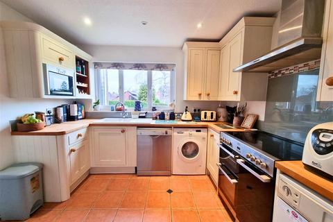4 bedroom semi-detached house for sale, The Willows, Luston, Leominster, Herefordshire, HR6 0DF