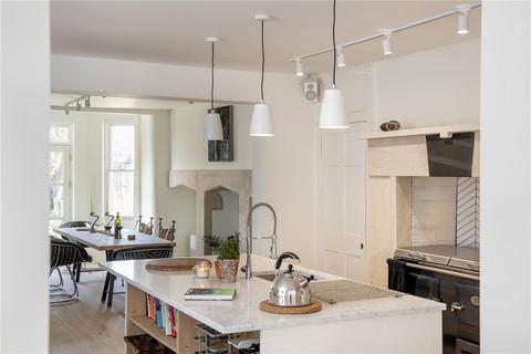 16 Springfield Place, Bath, BA1 5RA