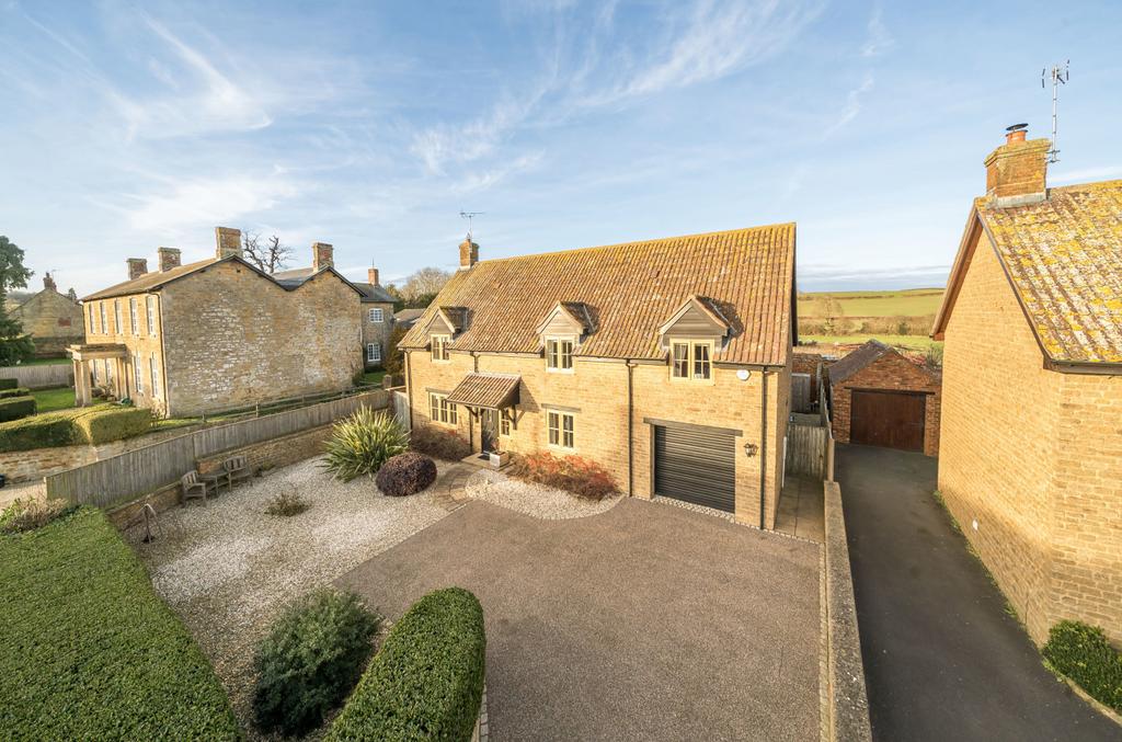 Seavington, Ilminster, TA19 4 bed detached house for sale £625,000