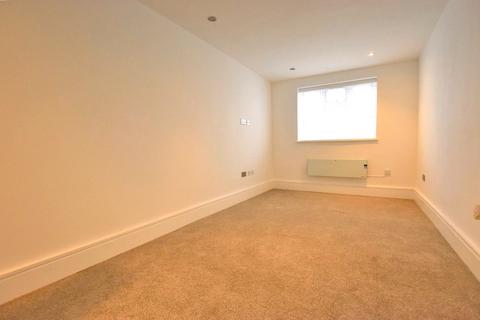 2 bedroom apartment for sale - Upper Mulgrave Road, Cheam, Sutton, SM2