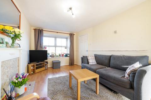 39 Constable Close, Woodley, Reading, RG5 4US