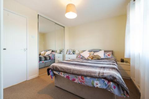 39 Constable Close, Woodley, Reading, RG5 4US