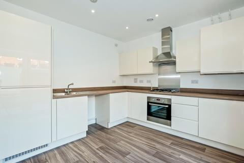 3 bedroom townhouse to rent, Ensign Mews, Cross Street, Admiralty Quarter
