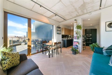 1 bedroom apartment for sale, Andrews Road, London, E8